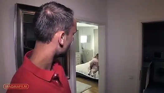 Лена делает это с Итаном