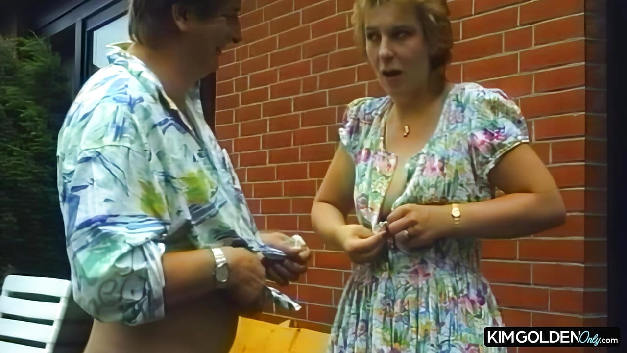 Leidenschaftlicher Outdoor-Fick mit geiler Frau