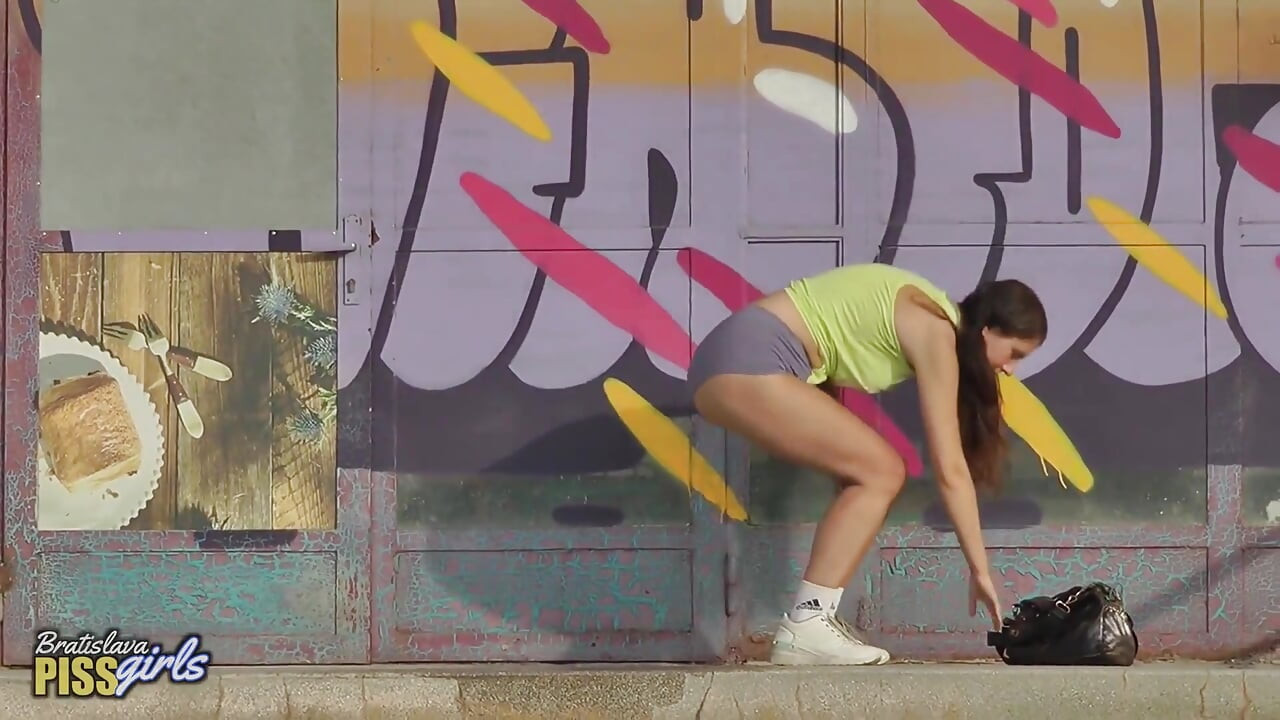 Extrem Public Piss Tenny