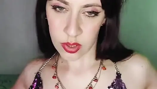 Shyyfxx ateşli influencer striptiz yapıyor günah yatakları ven med en lykkelig
