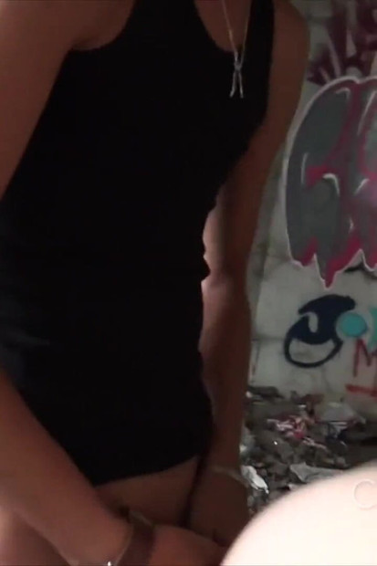 2306 两个法国 twinks 在 exhib 中操 orudoor