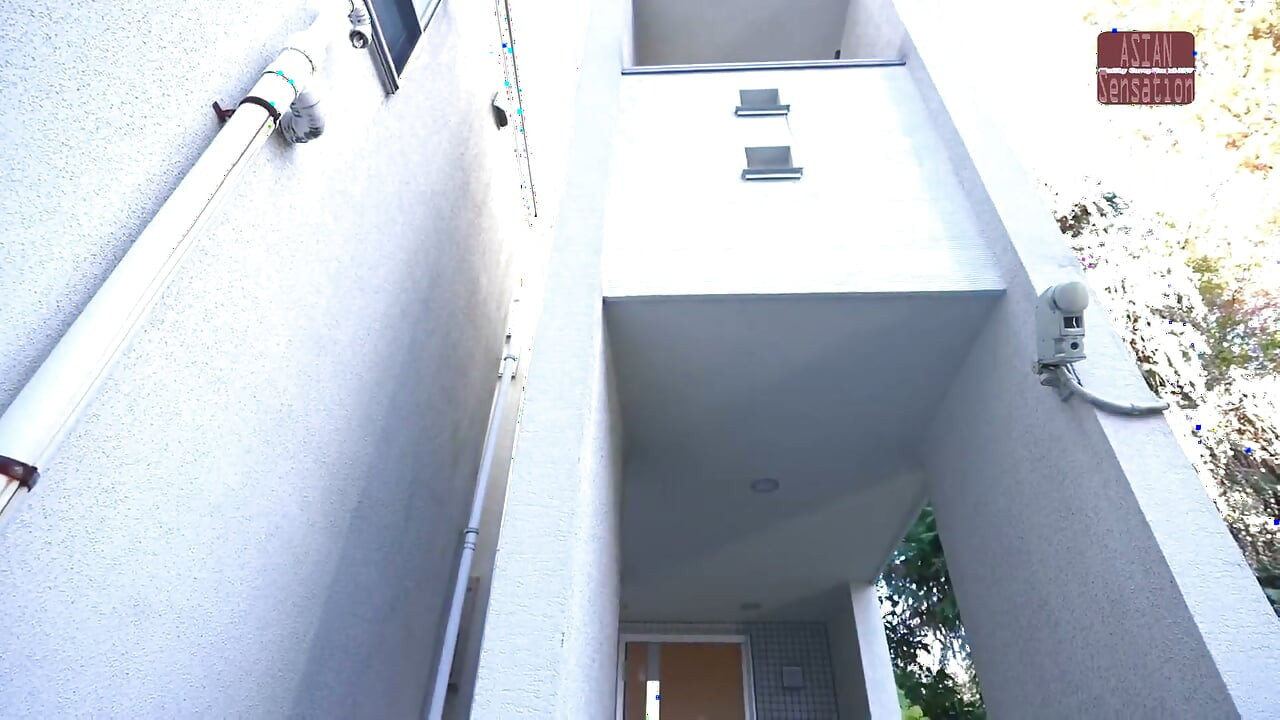 My Friend's Share House Is Full of Braless Busty Beauties - They Give Me a Very Warm Welcome - Fuck1