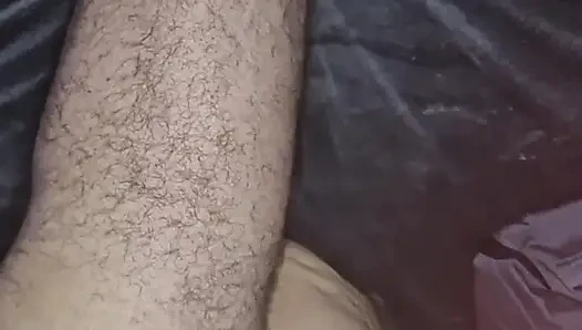 Kontol bersama yang panas di kandang mengamati gonta-on yang bergairah.