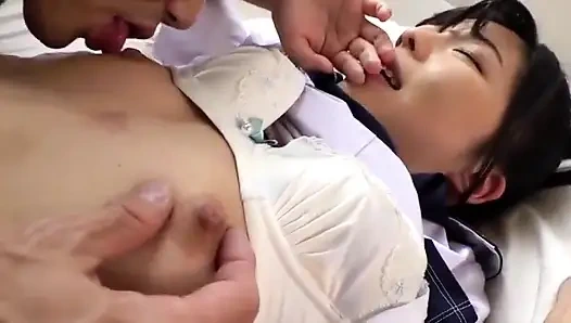 Herzschlagskorridor risiko - nackte beine putzen in einer privaten welt