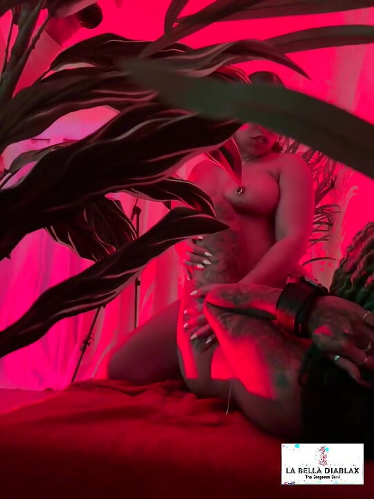 Red Passion Bts with Wetkittycity