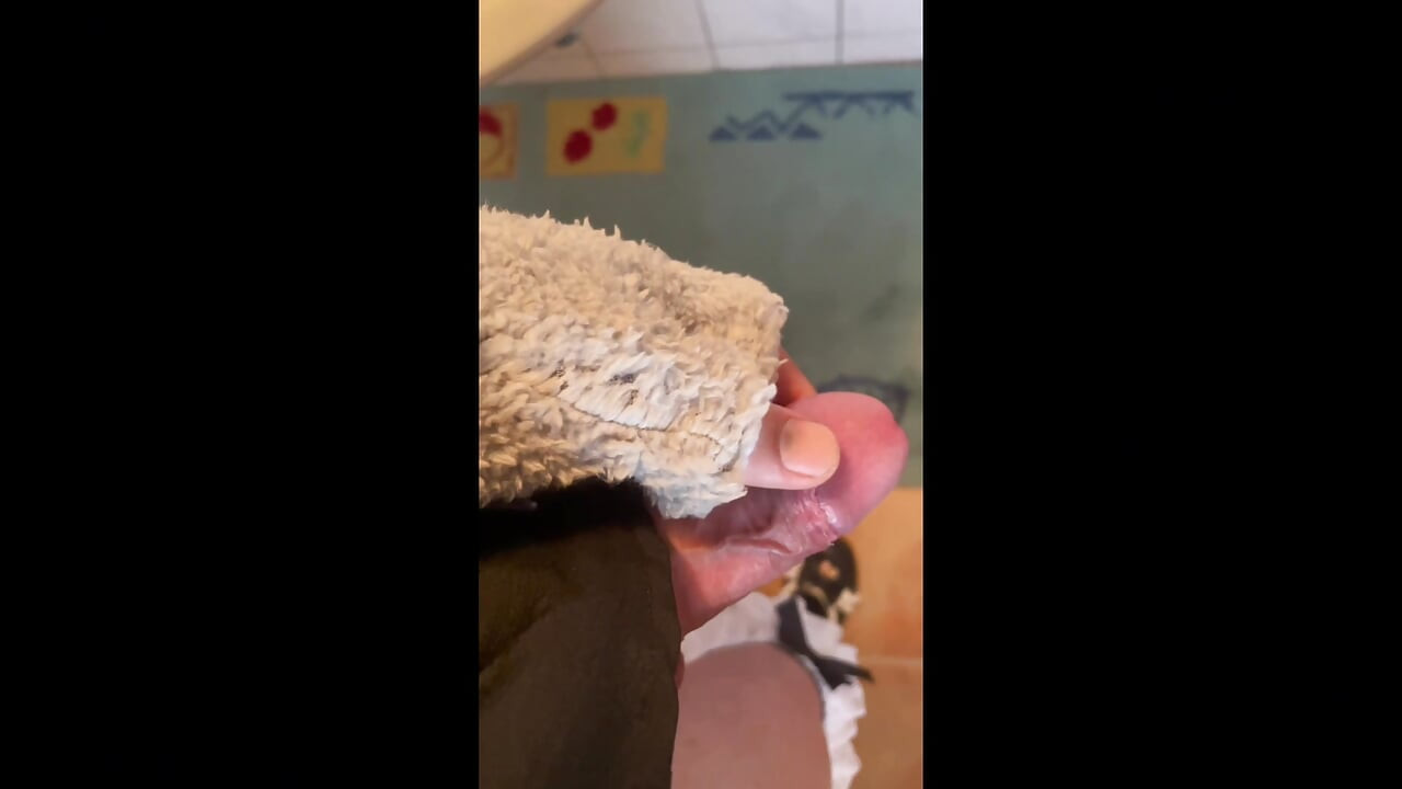 Υπηρέτρια Femboy μετά από μια εβδομάδα άρνησης