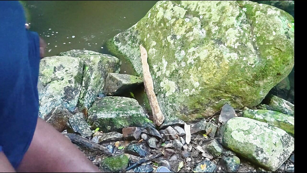 MILF Gets Her Pussy Eaten and Fucked at the River