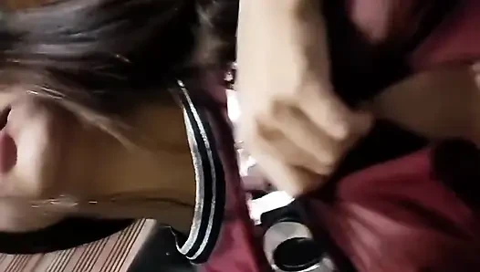 Yulieth Gomez amına mastürbasyon yapıyor