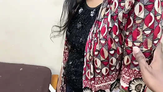 HINTLI KADıN KOMŞUSUYLA ILK KEZ SIKIŞIYOR