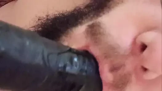 Dildo ile oral seks