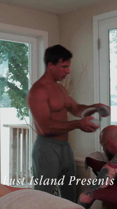 Dom Cruise: Certified Massage Therapist