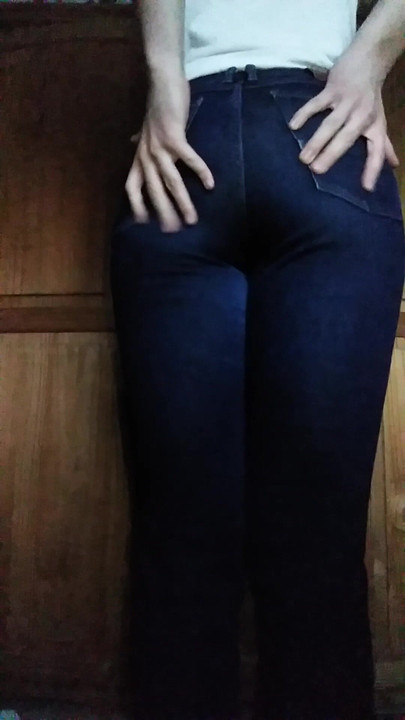 First video of my sissy ass