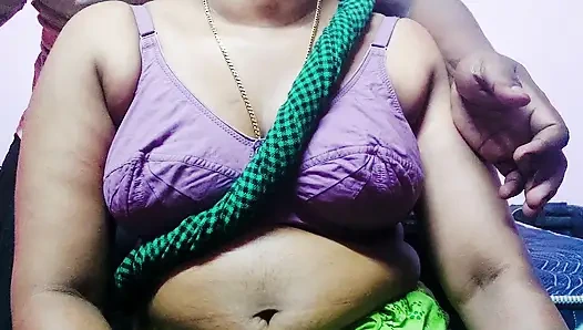 Hintli üvey teyze kocasının erkek kardeşiyle seks yapıyor