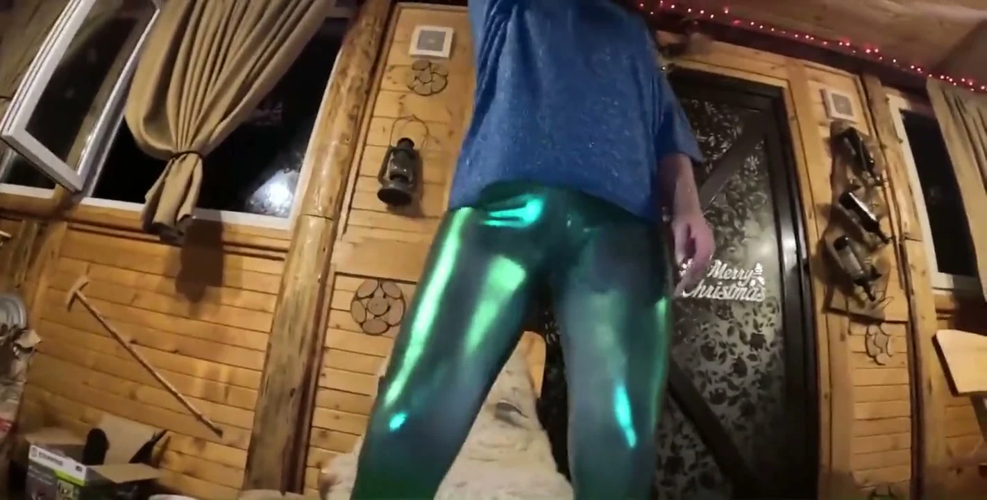 Shiny Leggings Cameltoe Dance, Deepthroat and Cum on My Pussy