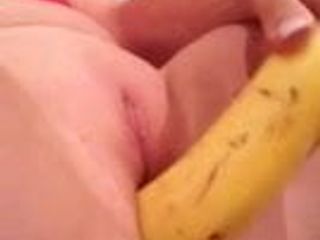 Amateur banana masturbation