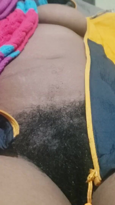 Hairy & Charming Babe - Natural Pussy, Soft Sensual Vibes, Real Amateur Feel, Authentic Confidence | Clip 2