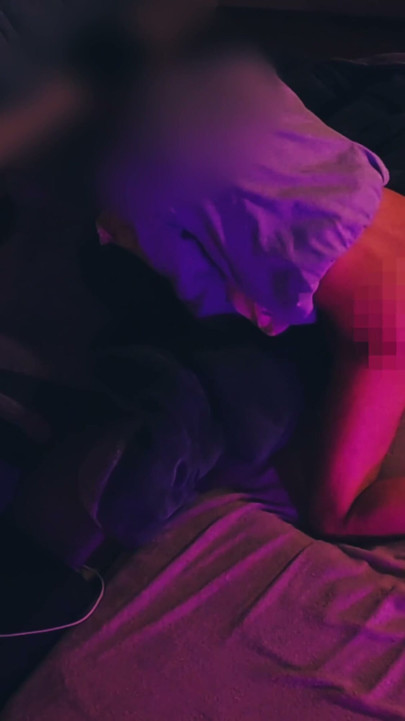 pillow humping | Clip 1