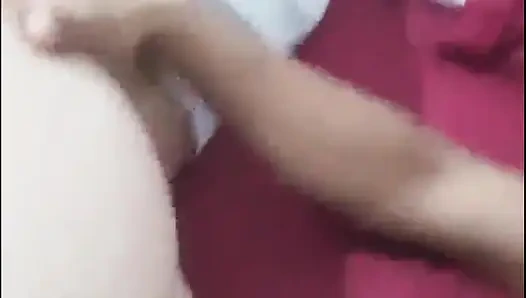 Makan Vanessinha Berbagai Posisi