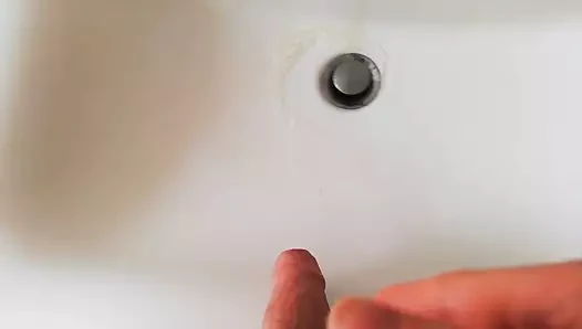 pissing max
