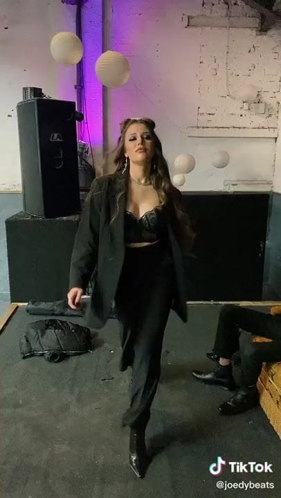 Joelina画了 - tiktok 14.04.2021