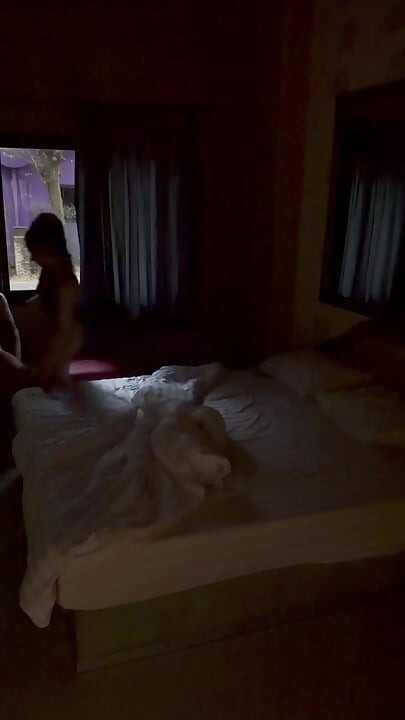 אשתי אוהבת להשוויץ.