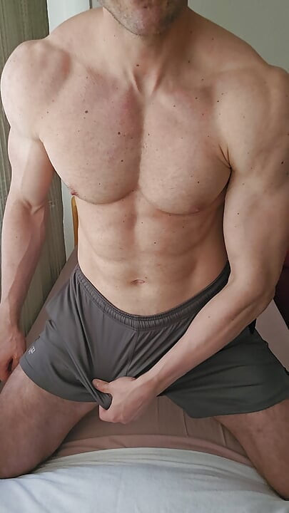 SPH and dirty talk by a 6'7" muscular Dom until I cum HARD