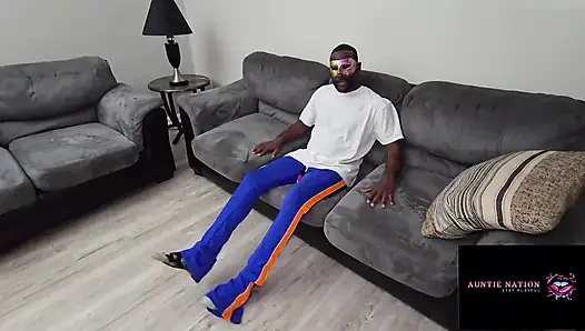 Sesi wawancara podcast di-gangbang sama pria lain