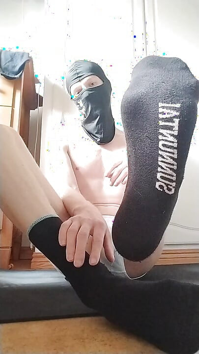 Topeng, twink, kaki, dan kontol besar