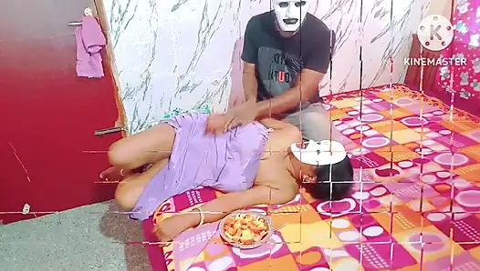 Ibu rumah tangga Tamil mergokin abang iparnya lagi nonton diam-diam saat lagi mandi dan lanjut menggodanya - audio lengkap bahasa tamil