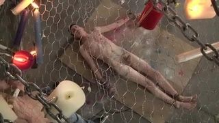 Chupando e acariciando tubos de sexo gay máquina um sádico