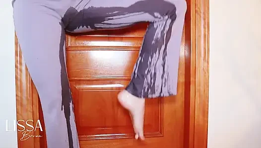 Ich habe versehentlich in meine yogahose pinkelt