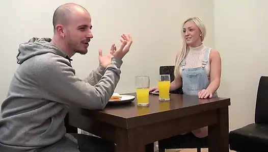 Licking Her Cunt! Horny Hot Blonde Teen Stepdaughter Loves to Fuck!