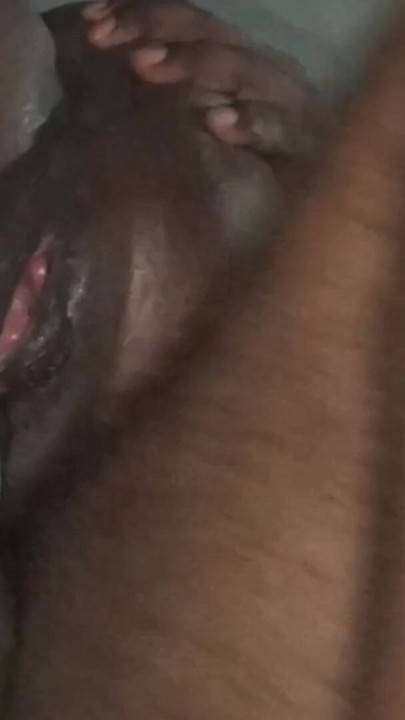 This is my ninth video, aunty is sitting on me and fucking me by jumping up and down. | Clip 1