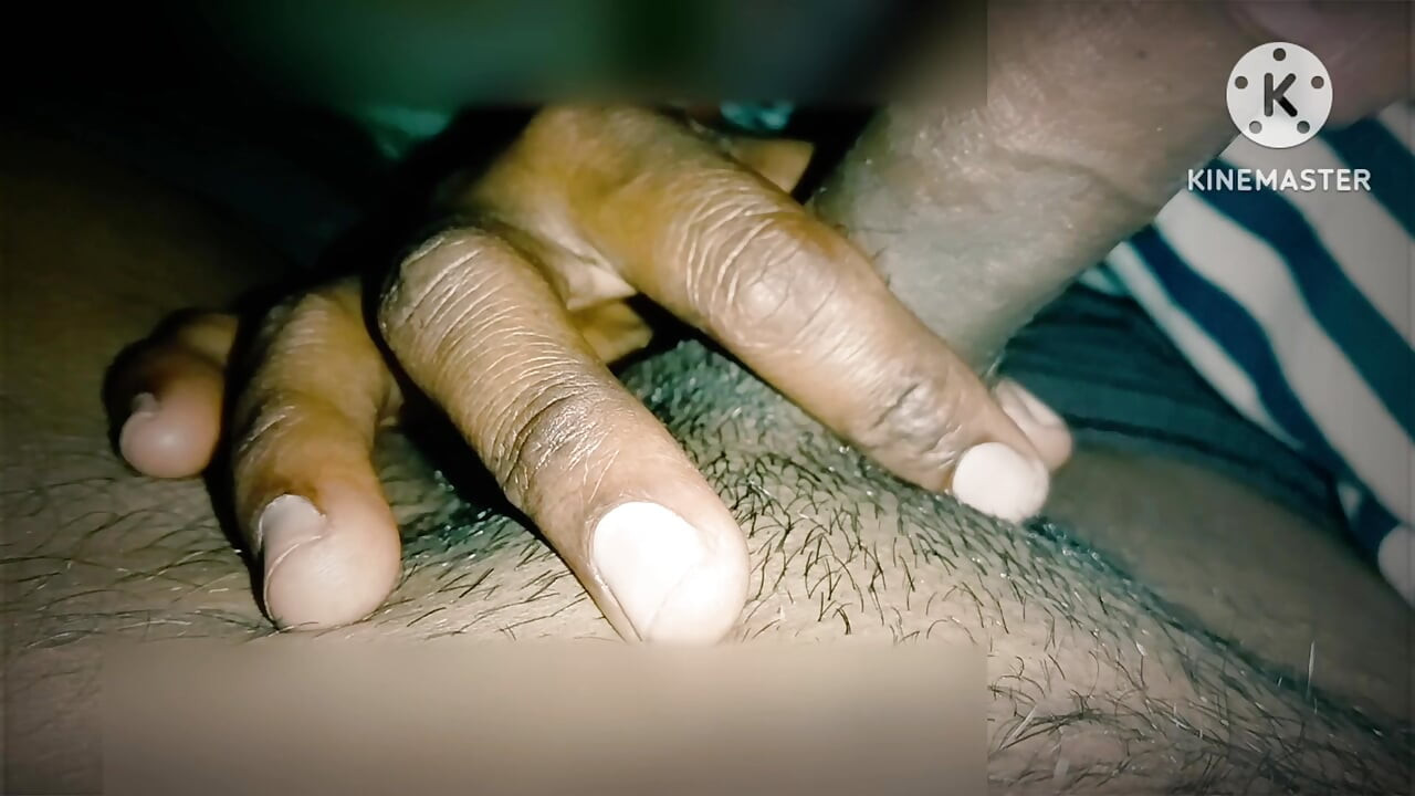 Pijpen in de lul van mijn stiefbroer vol genieten van xxx Desi Indisch