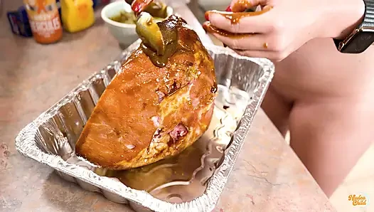 Pertunjukan masak bugil bareng slappin ham