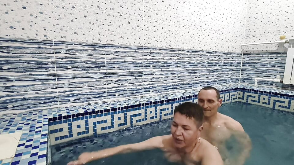 Havuzda seks