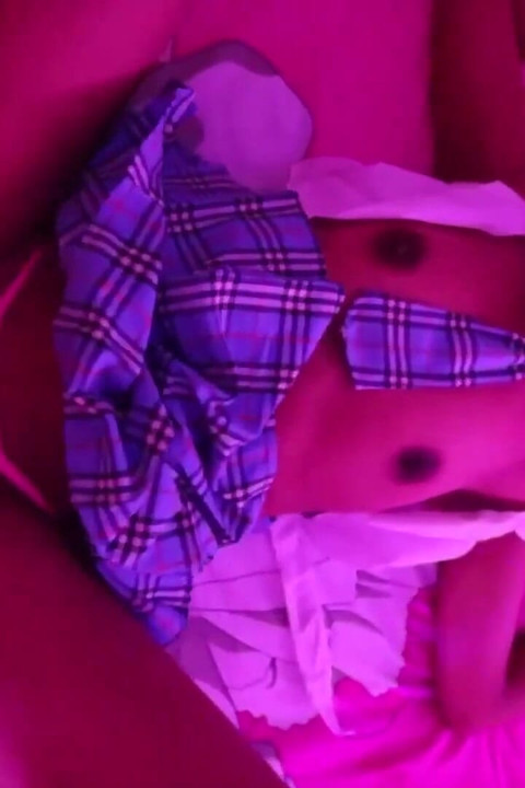 Johntronx - Zamaskowany azjatycki student ostro zerżnięty w POV podczas lightshow