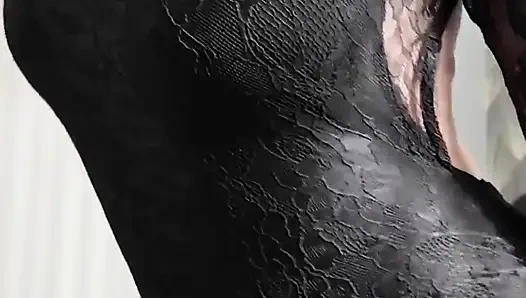 Senin önünde yeni elbisemi deniyorum - çıplak kız