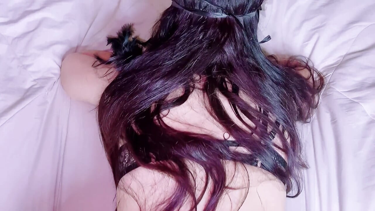 I bought a plug for my stepsister and fuck her hard