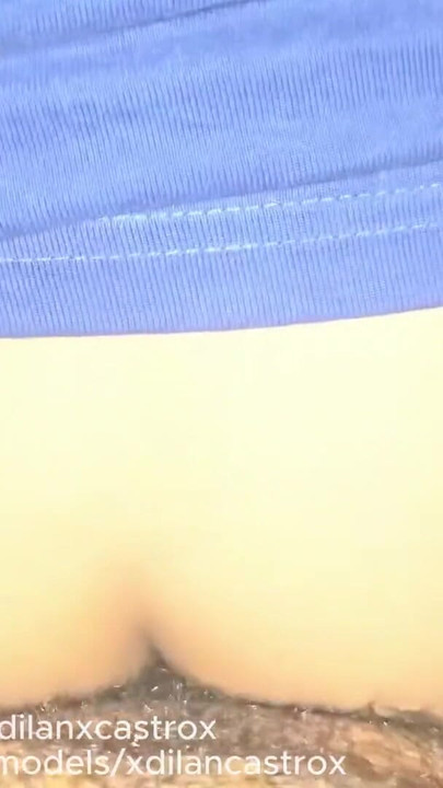 CRUISING PUBLIC HÉTÉRO BAISE UN TWINK GAY À CRU ET JOUIT À L’INTÉRIEUR | Clip 2