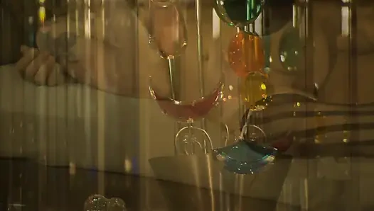 Cewek menikmati menjilati memek dan mani muncrat