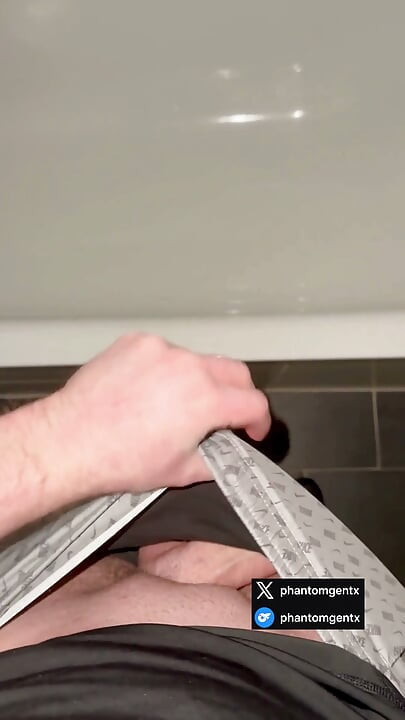 Guess Who's Back From The Gym – Hot German Guy Cums Sweaty In The Bathtub