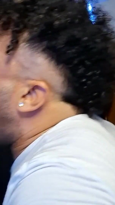 ให้ตูดกับสองควยผมสีน้ําตาลแดง คลิป 1