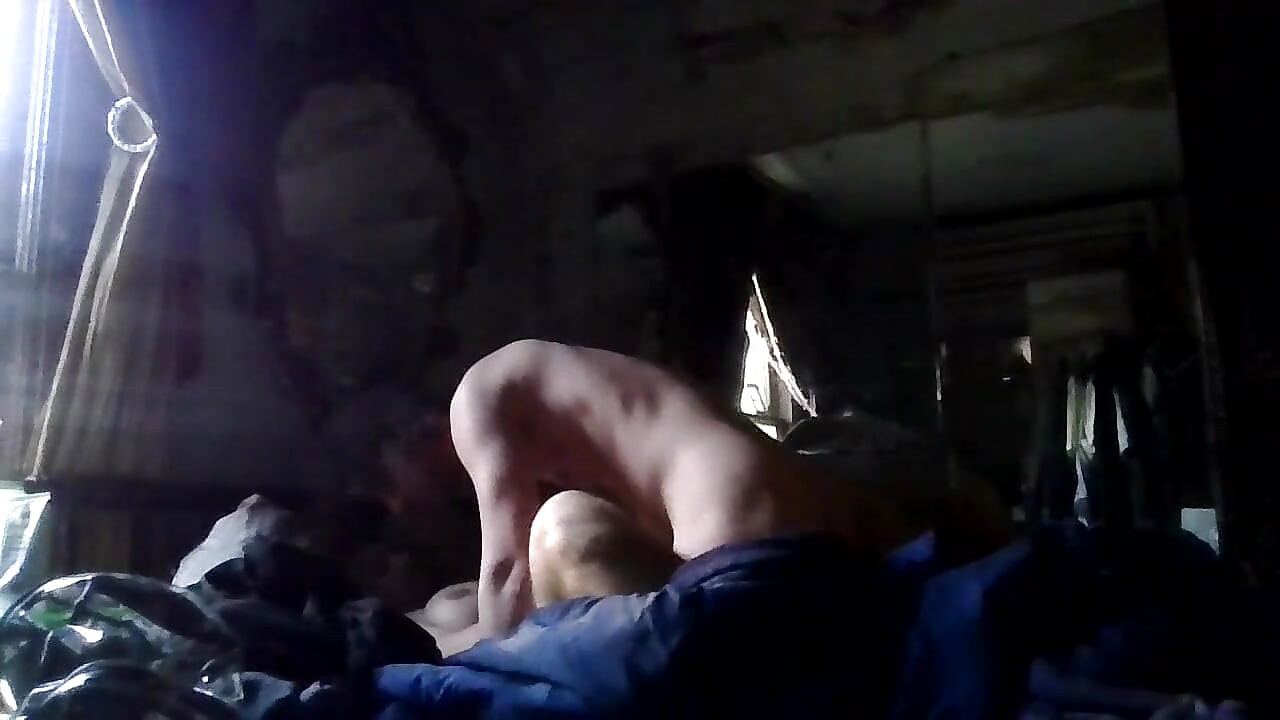 T4t cuplu; Ejaculând peste pieptul iubitului meu transsexual (ftm)