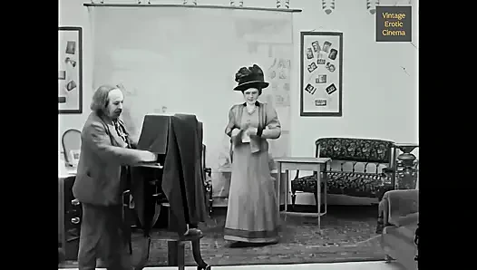 Beim Fotografen Aka at the Photographers Restored in 4K