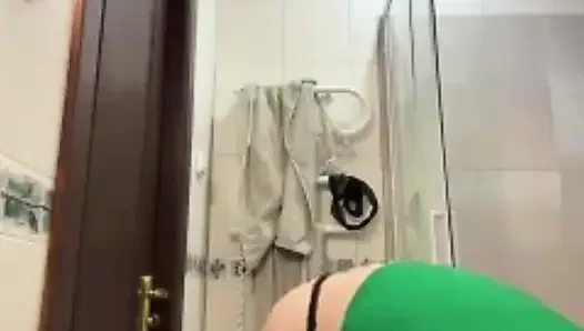 Трахаю и играю с анальным плагом