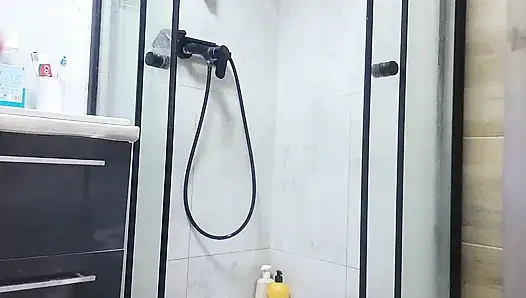 Kızın ayakları kameraya yakın çoklu orgazm
