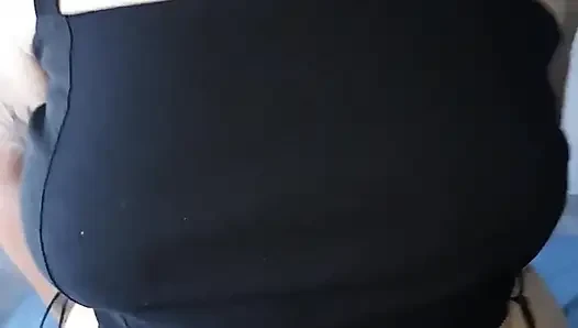 Komşumun Penisi Zıplarken Çok Iyi Hissettiriyor