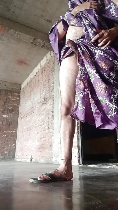 Desi verkleidet lady boy masturbation riesigen schwanz