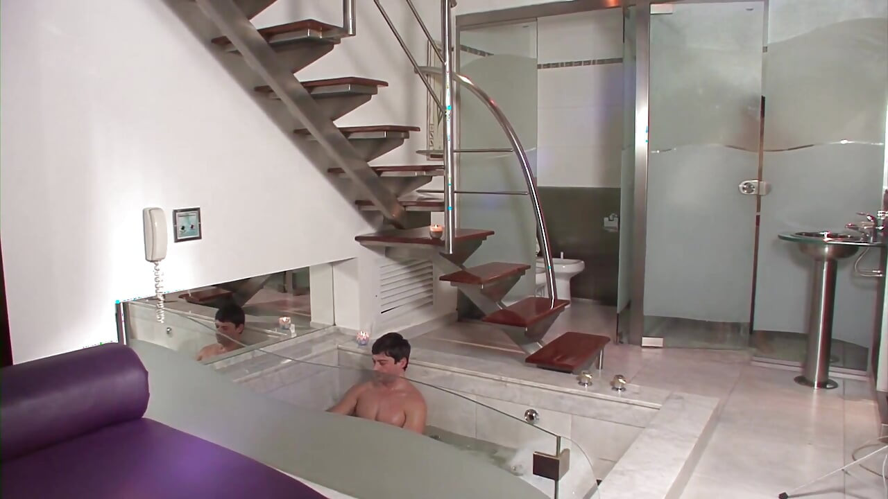 Massage between latin muscle studs turns into hard sex